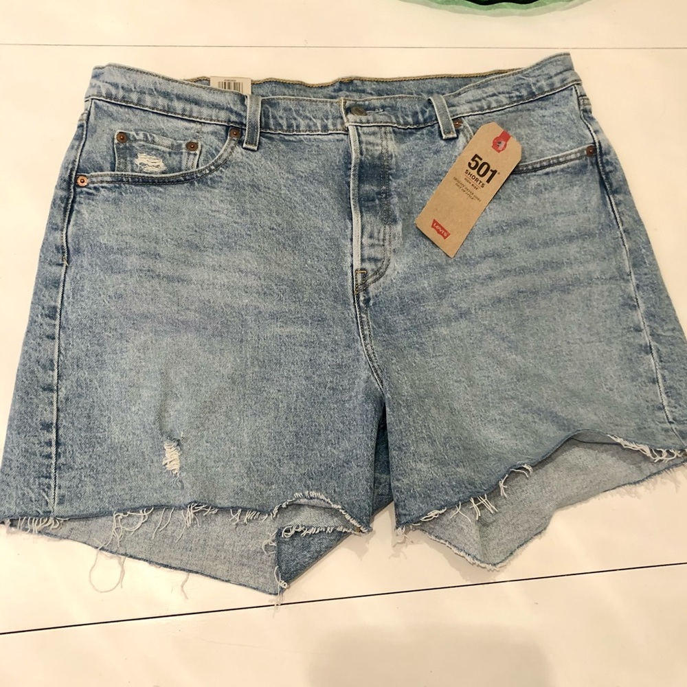 NWT LEVI 501 Plus Shorts
